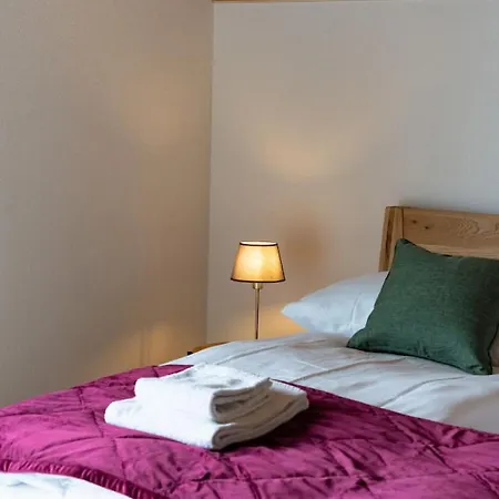 Chalet Swiss Dream - Luxury Lakeview Chalet Near Interlaken