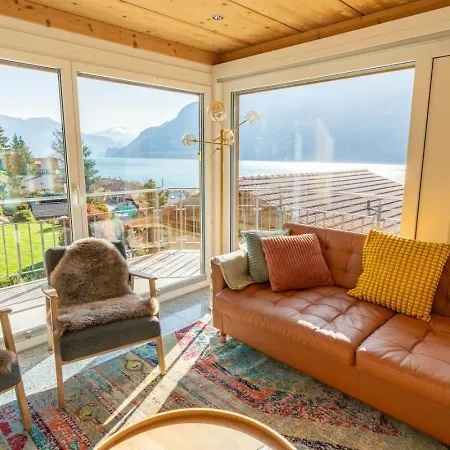 Chalet Swiss Dream - Luxury Lakeview Chalet Near Interlaken